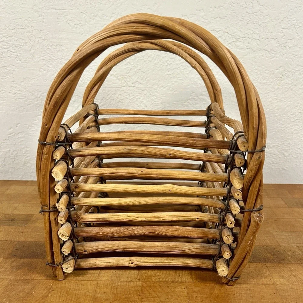 Vintage Adirondack Log Cabin Style Stick Basket Caddy Primitive Cottagecore 90s